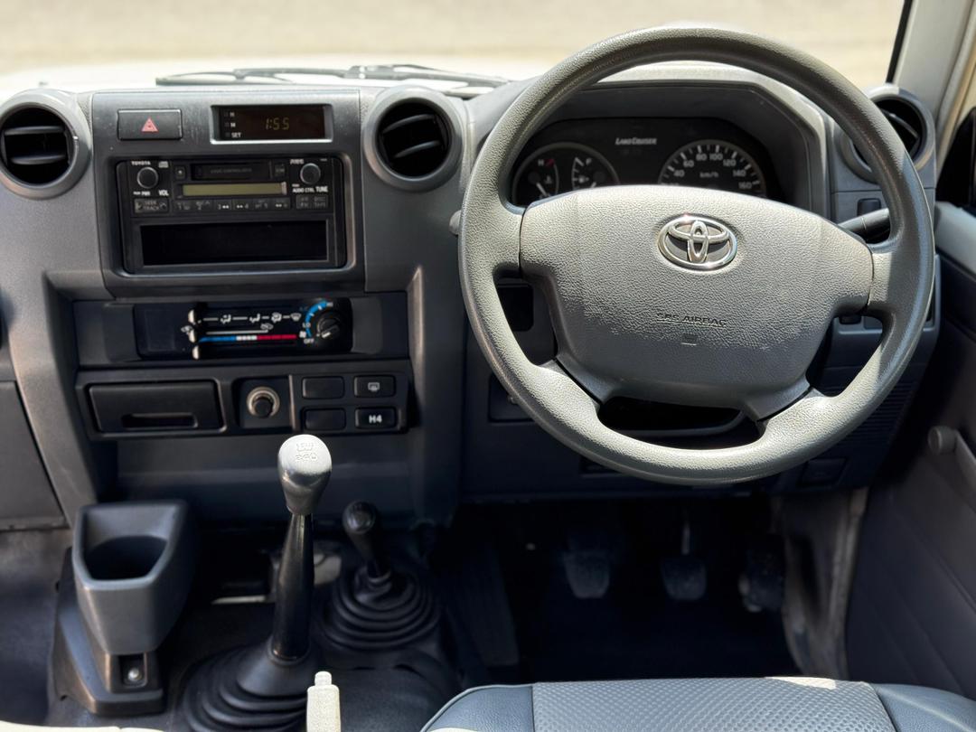 LAND CRUISER thumbnail 4